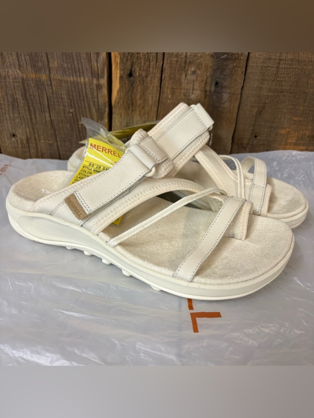 NWT Women’s Merrell Cream Strappy Slide Sandals - Picture 4 of 6